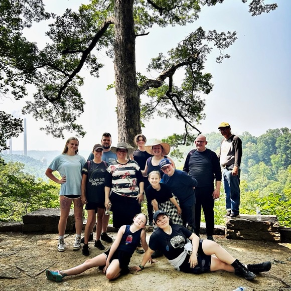 Meet your Posher, Jennifer - Picture 6 of 16